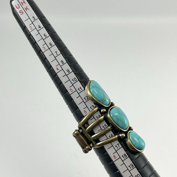 Turquoise Blue Howlite Cabochon Antique Gold Tone Stretch Ring Cocktail Boho - Picture 6 of 6